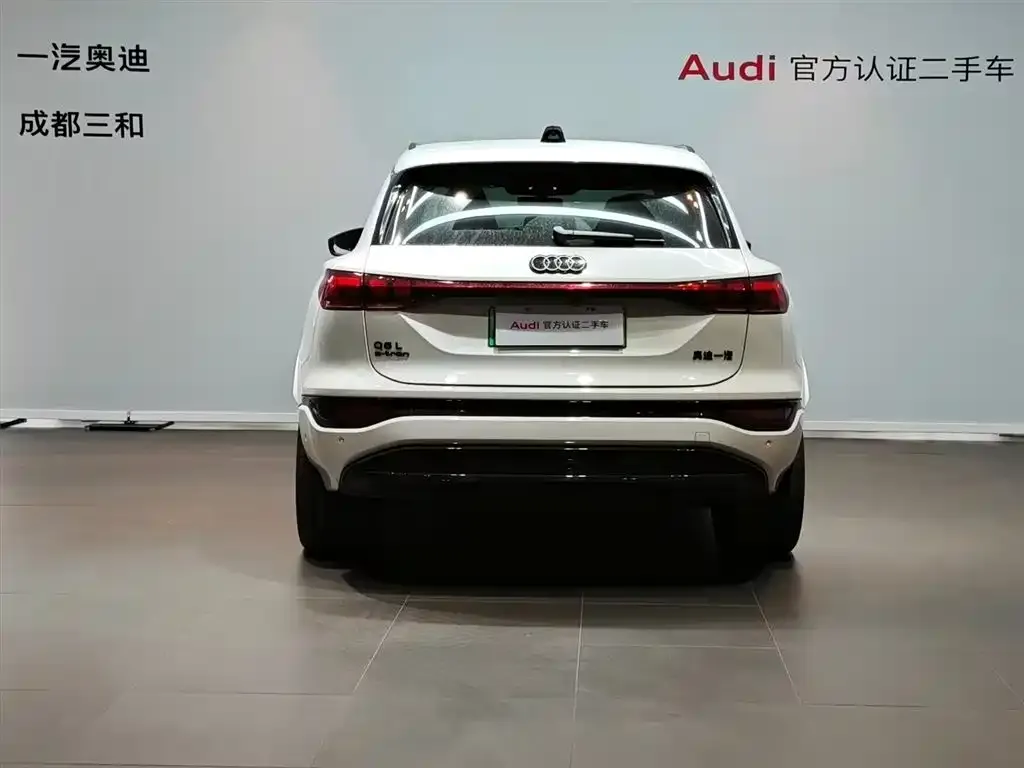 Audi Q6L e-tron — фото 3