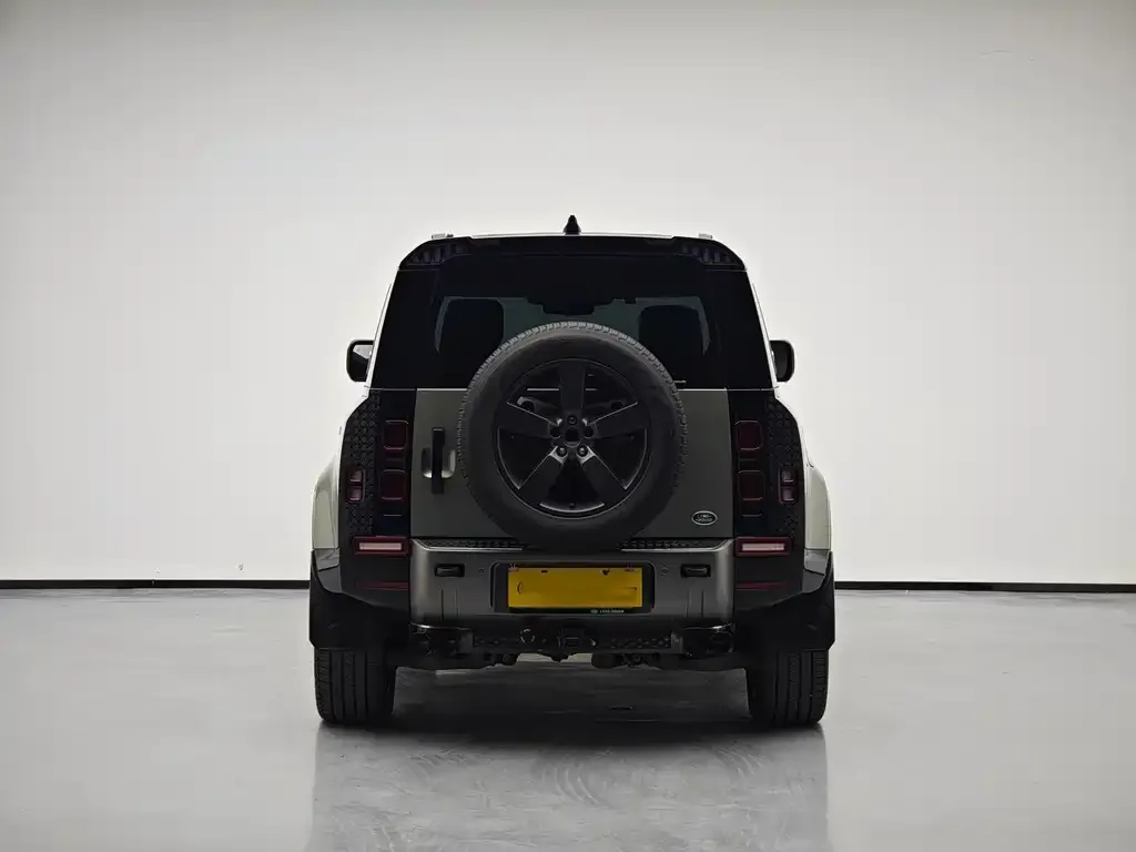 Land Rover Defender — фото 7