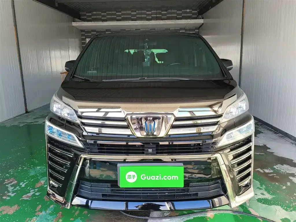 Toyota Vellfire — фото 5