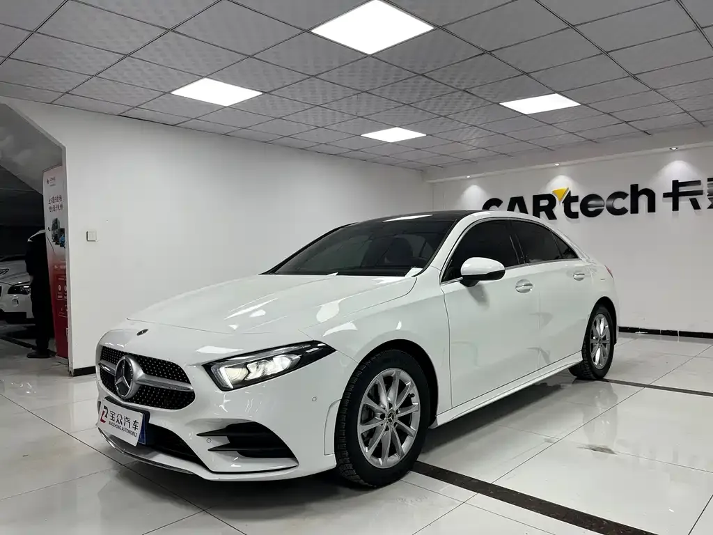 Mercedes-Benz A-Class — фото 1