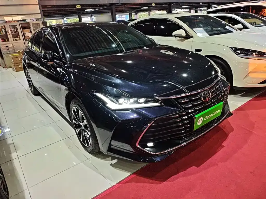 Toyota Avalon — фото 10