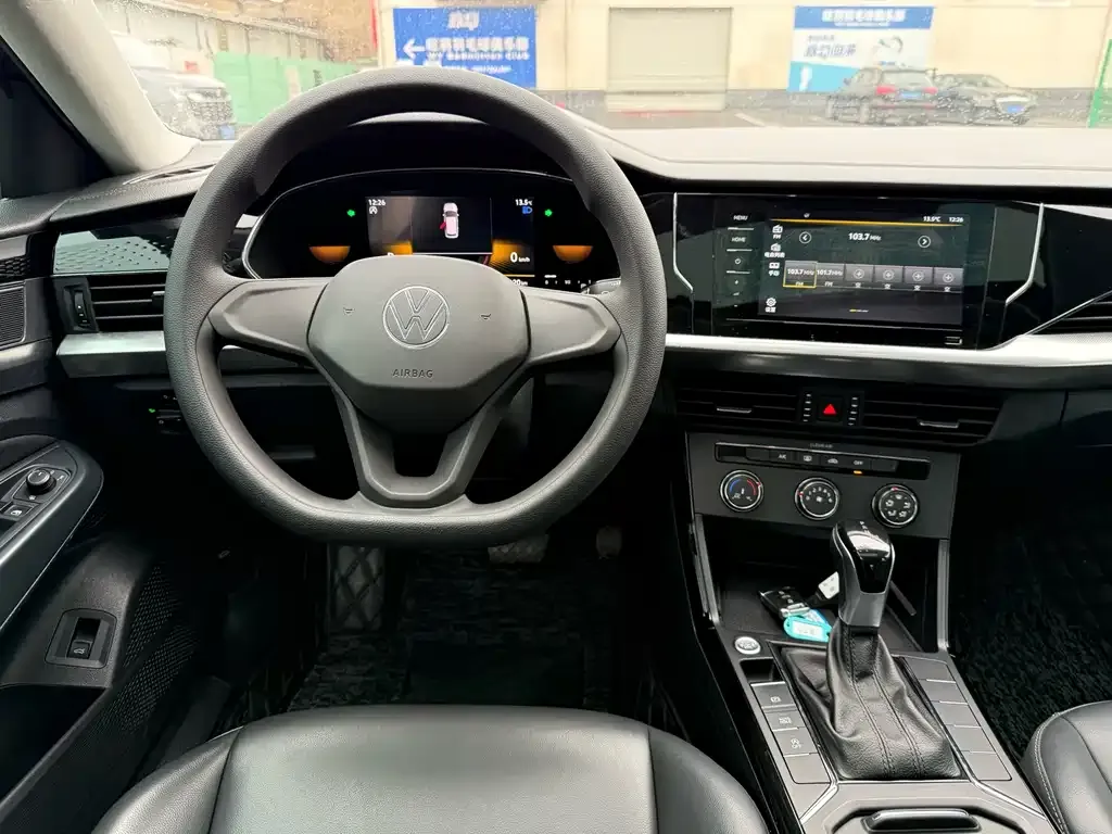 Volkswagen Passat — фото 3