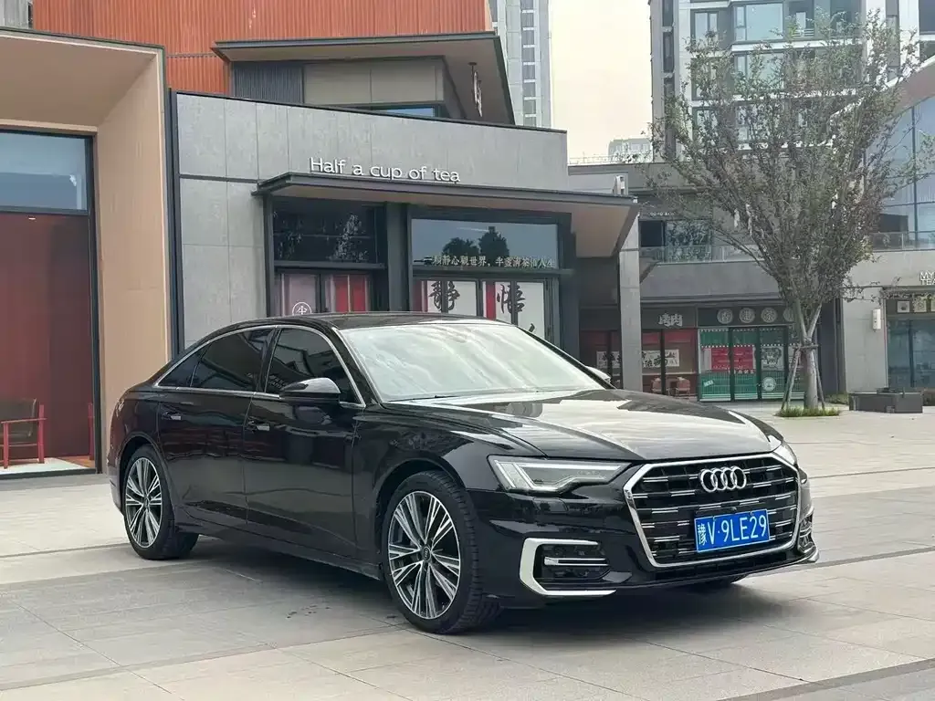 Audi A6L — фото 2