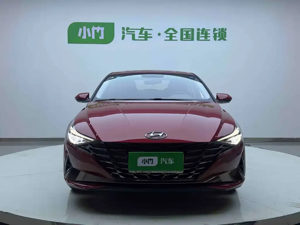 Hyundai Elantra — фото 2