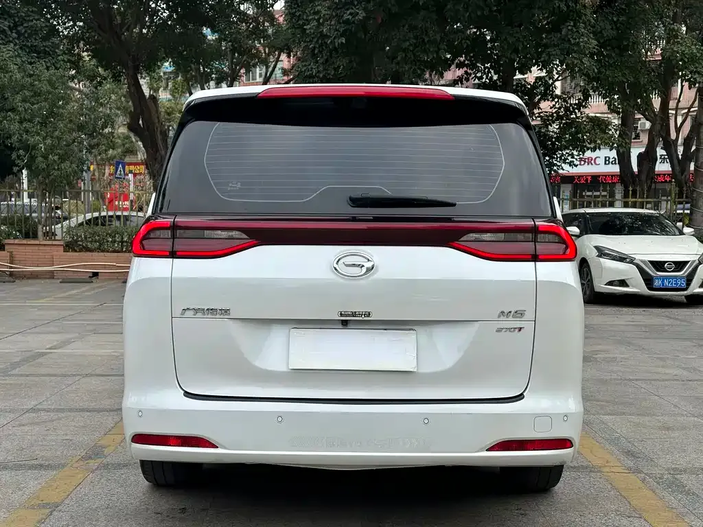 GAC Motor Trumpchi M6 — фото 10