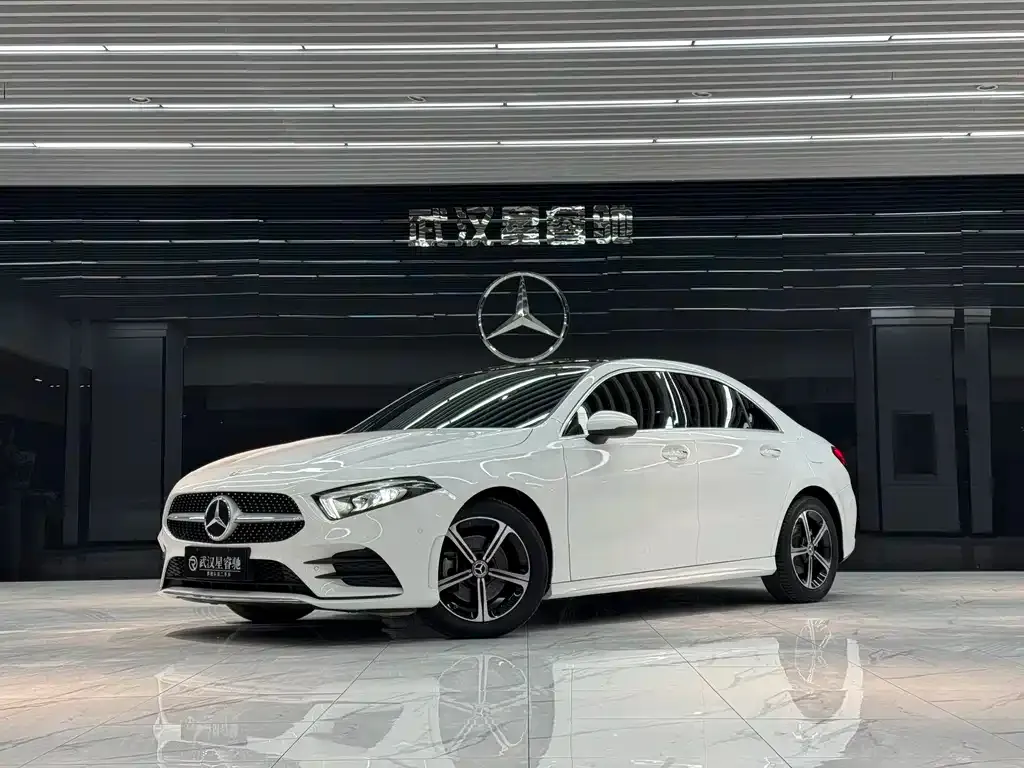 Mercedes-Benz A-Class — фото 1
