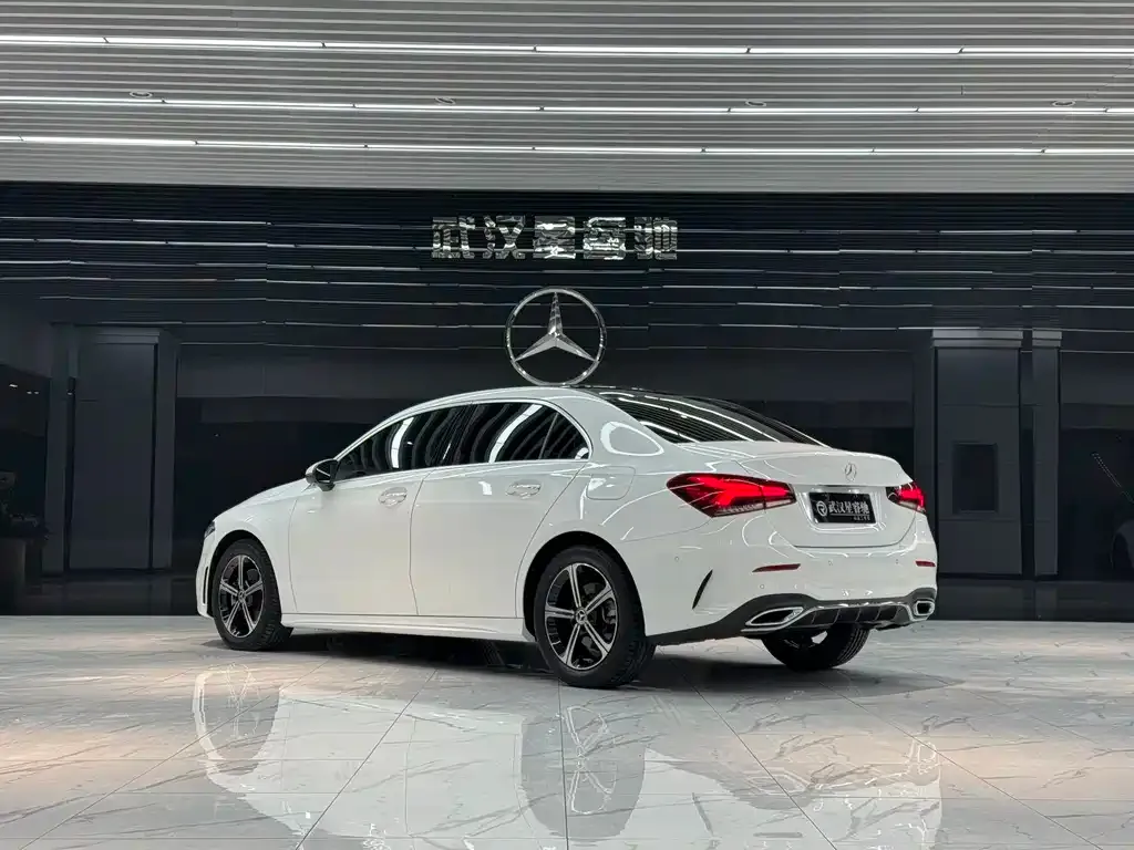 Mercedes-Benz A-Class — фото 9