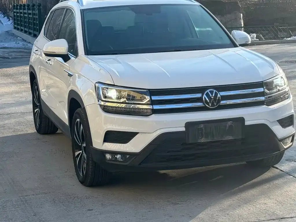 Volkswagen Tharu — фото 1
