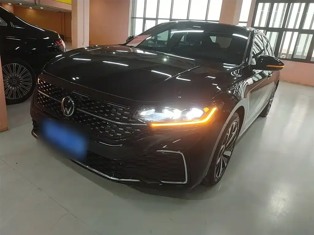 Volkswagen Passat — фото 4