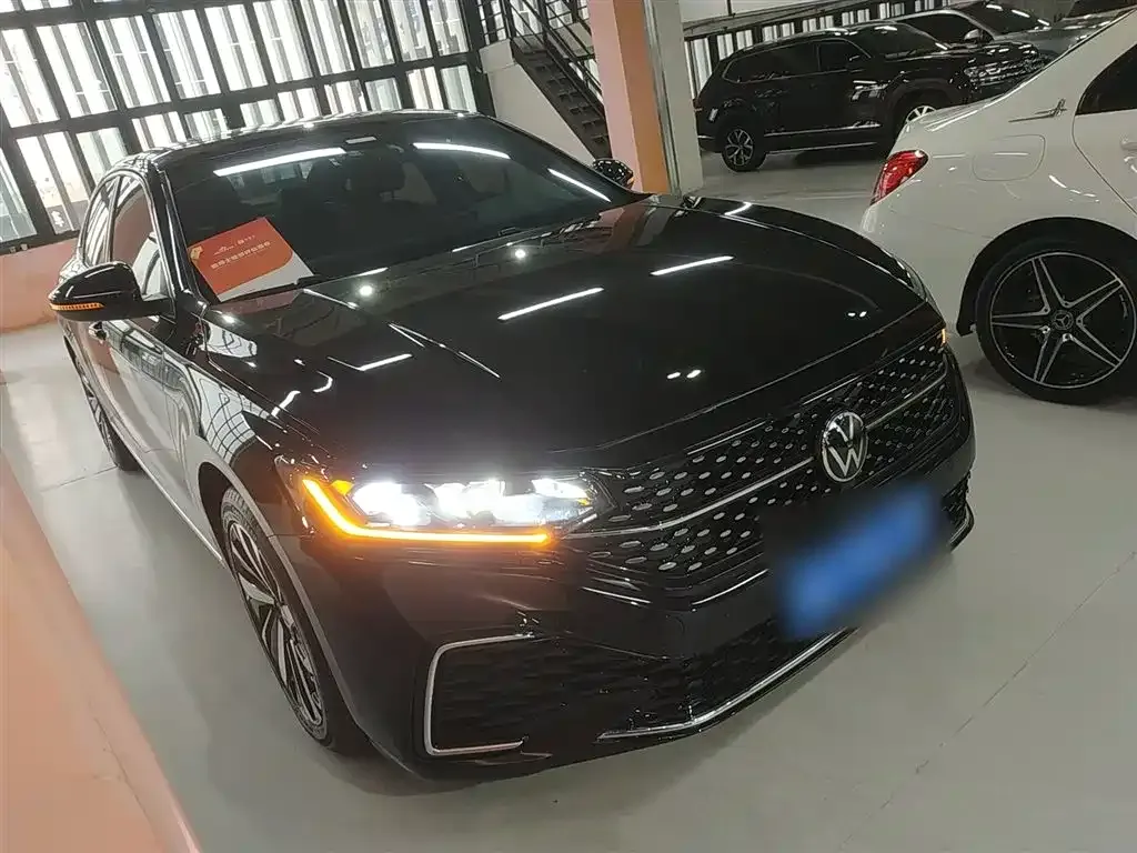 Volkswagen Passat — фото 6