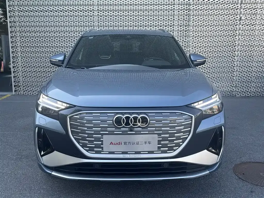 Audi Q4 e-tron — фото 10