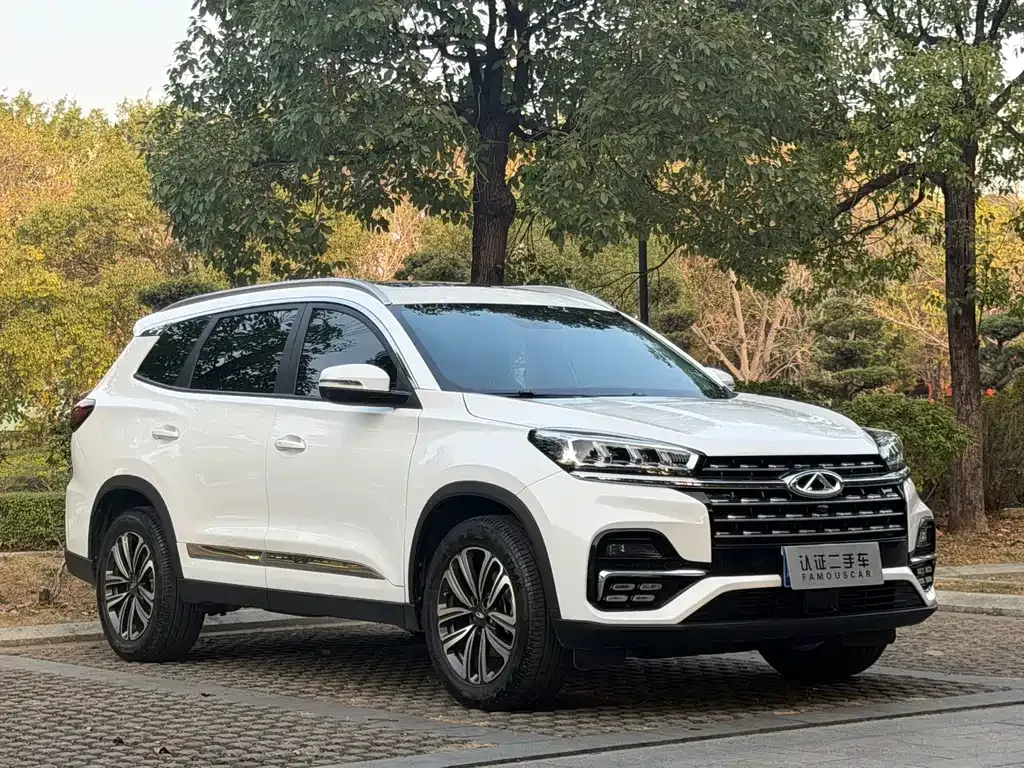 Chery Tiggo 8 — фото 8
