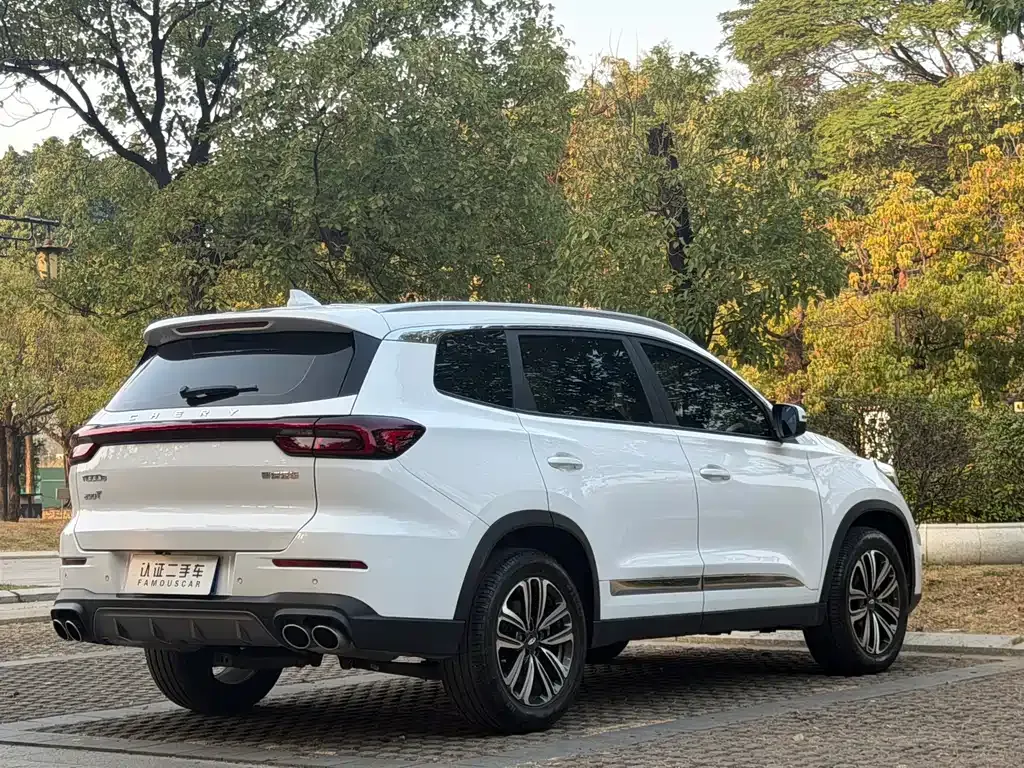 Chery Tiggo 8 — фото 10