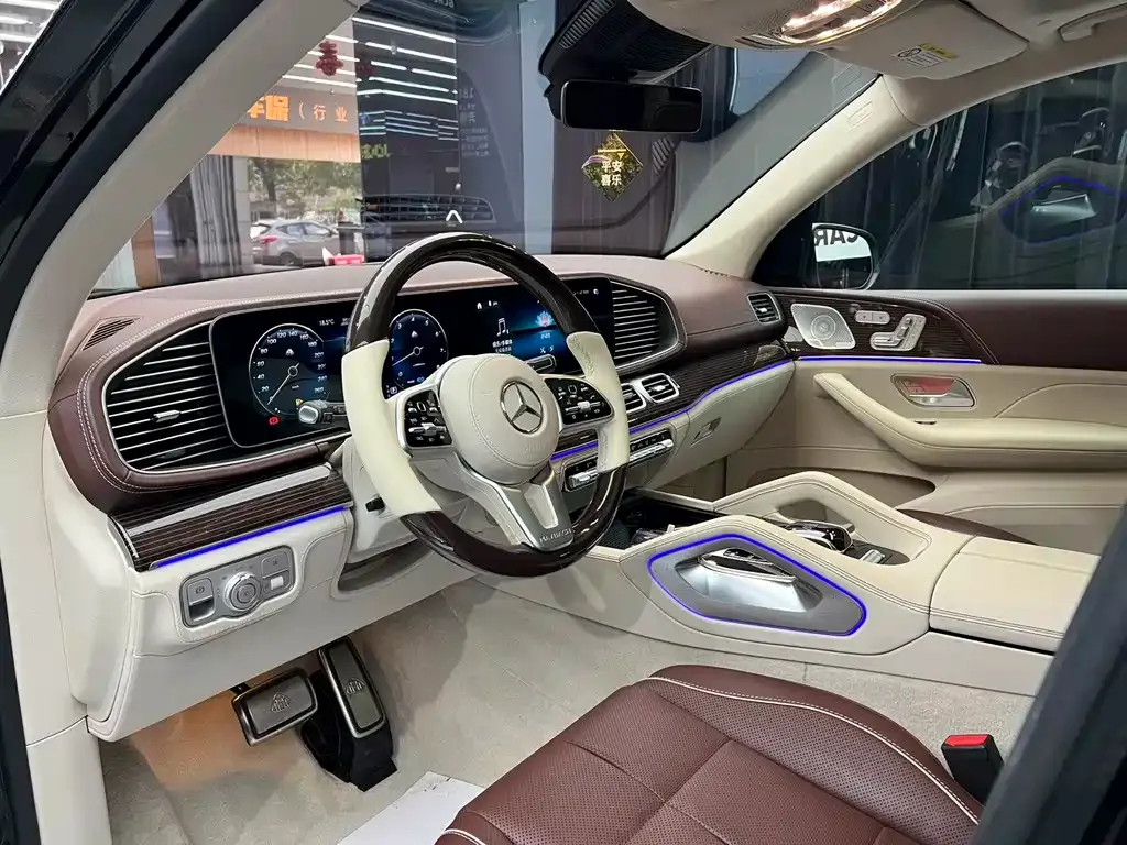 Mercedes-Benz GLS — фото 5