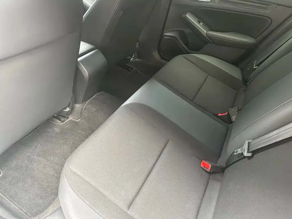 Honda Civic — фото 4