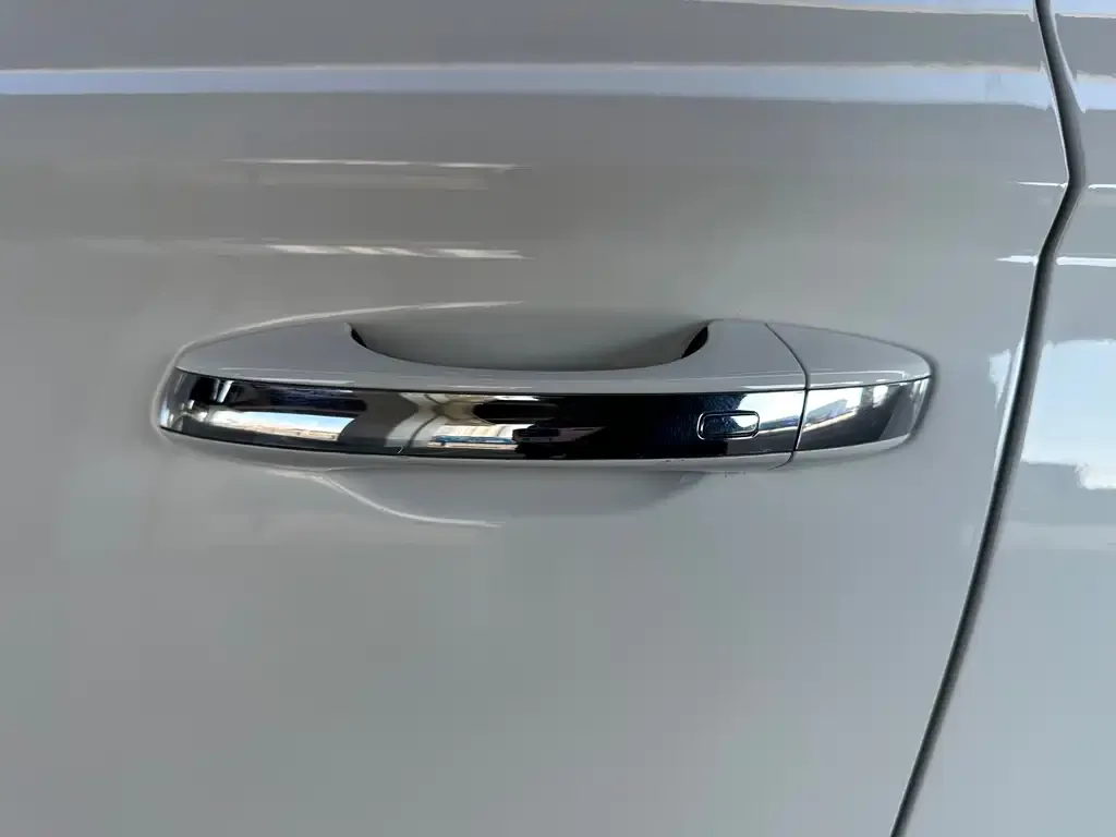 Volkswagen Tharu — фото 2