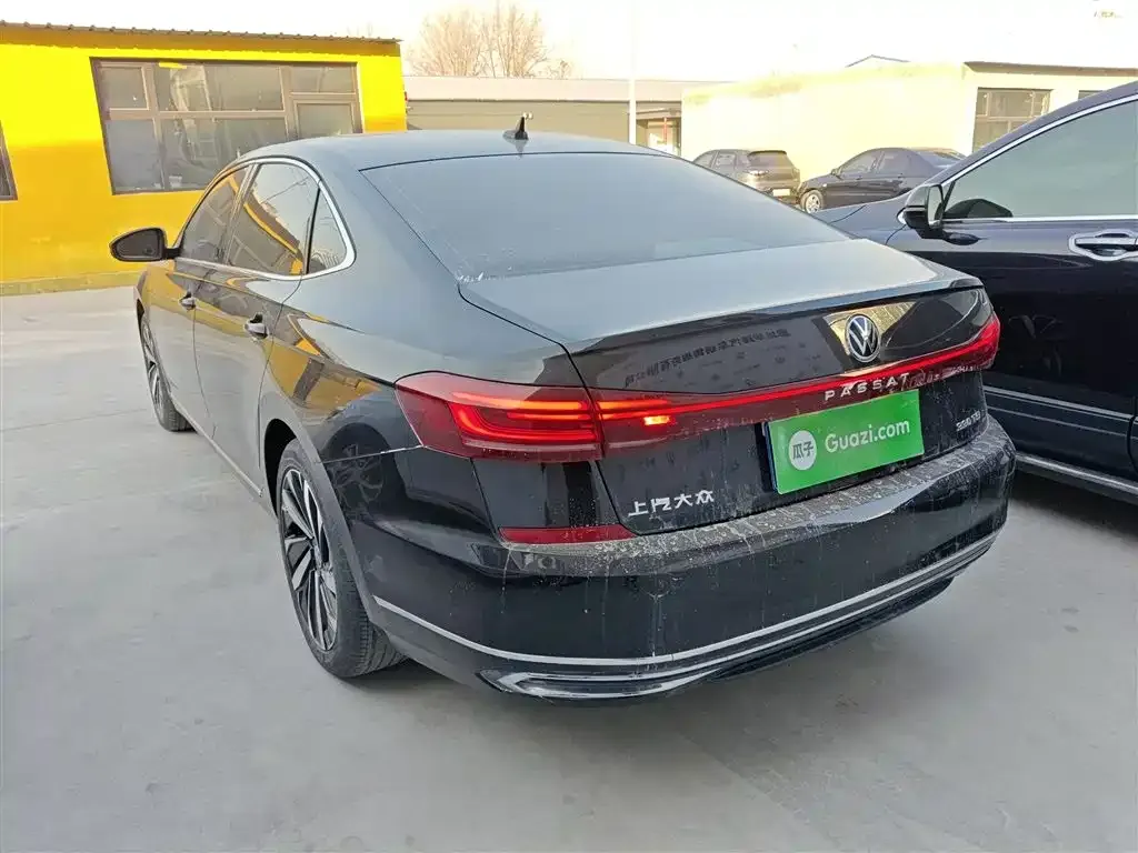 Volkswagen Passat — фото 6