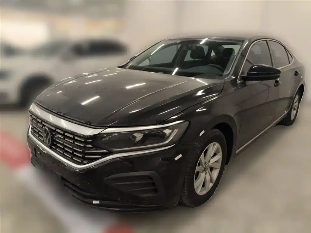 Volkswagen Passat — фото 1