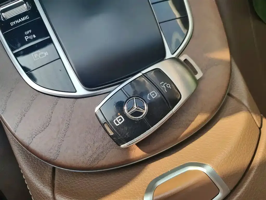Mercedes-Benz E-Class New Energy — фото 3