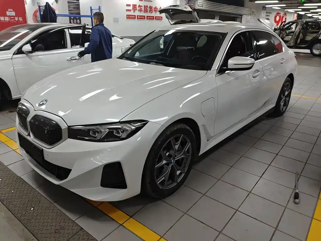 BMW i3 — фото 1