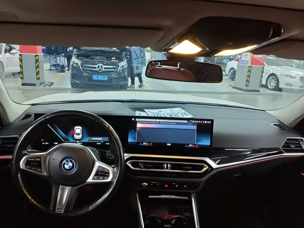 BMW i3 — фото 4