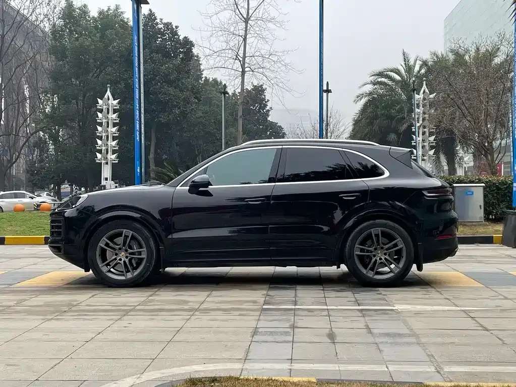 Porsche Cayenne — фото 4