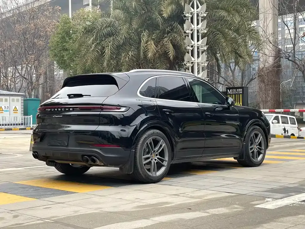 Porsche Cayenne — фото 9
