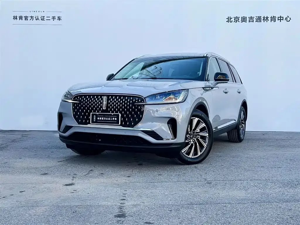 Lincoln Aviator — фото 1