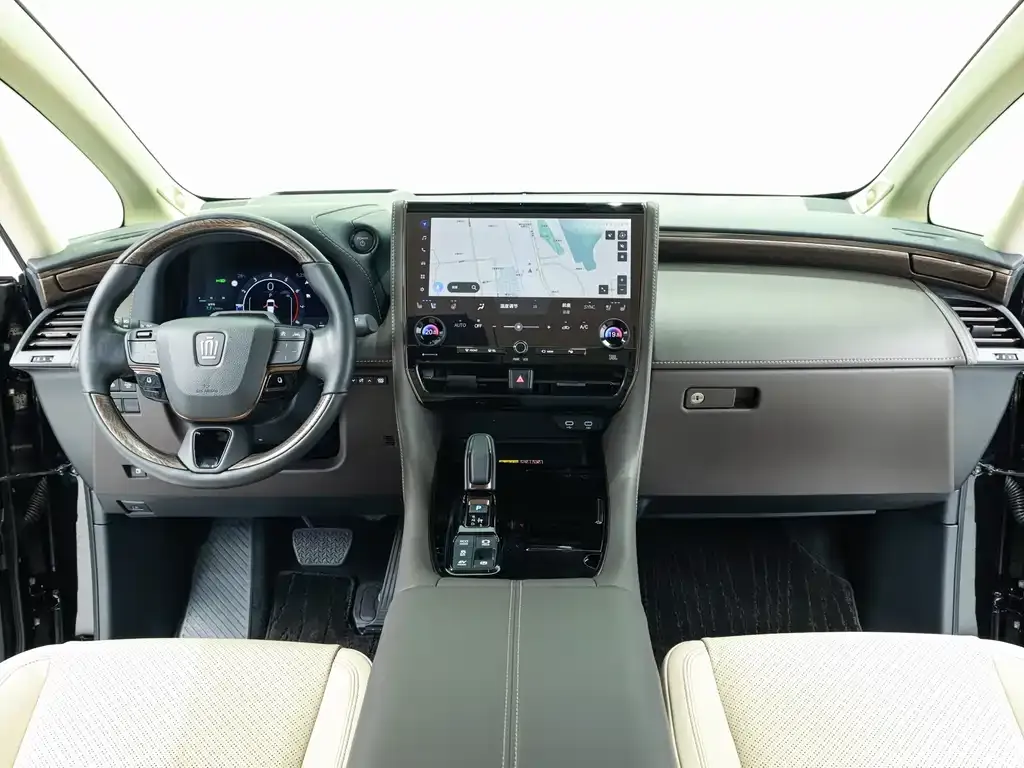 Toyota Vellfire — фото 10