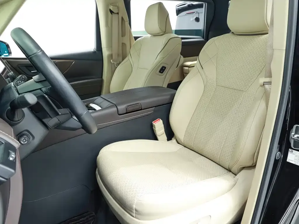 Toyota Vellfire — фото 9