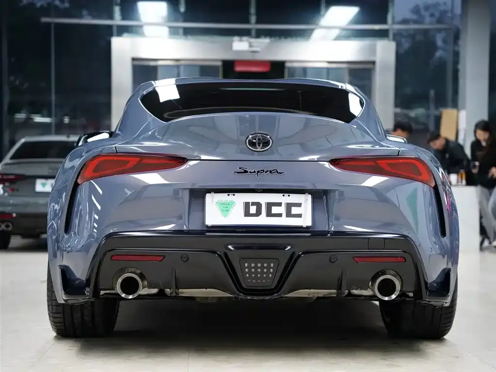 Toyota Supra — фото 2