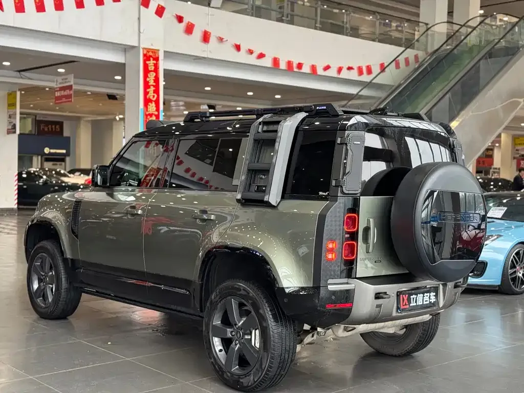 Land Rover Defender — фото 3