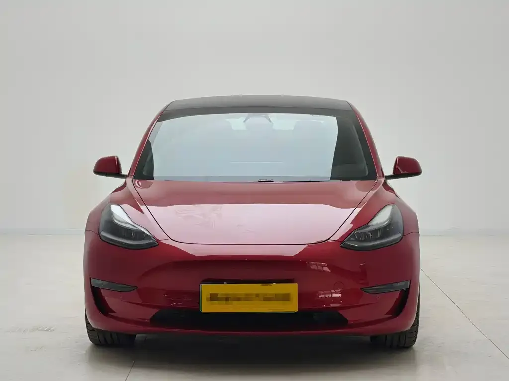 Tesla Model 3 — фото 6