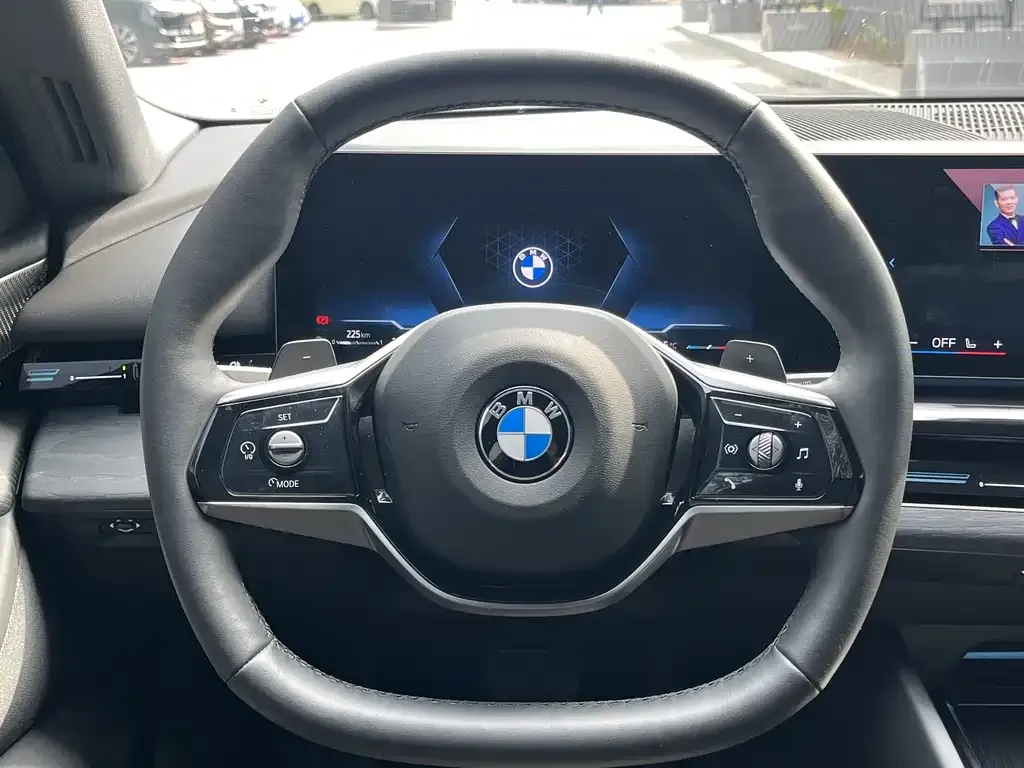 BMW 5 Series — фото 2