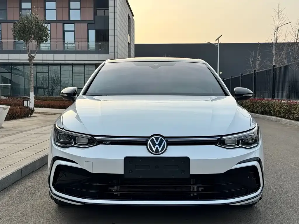 Volkswagen Golf — фото 4