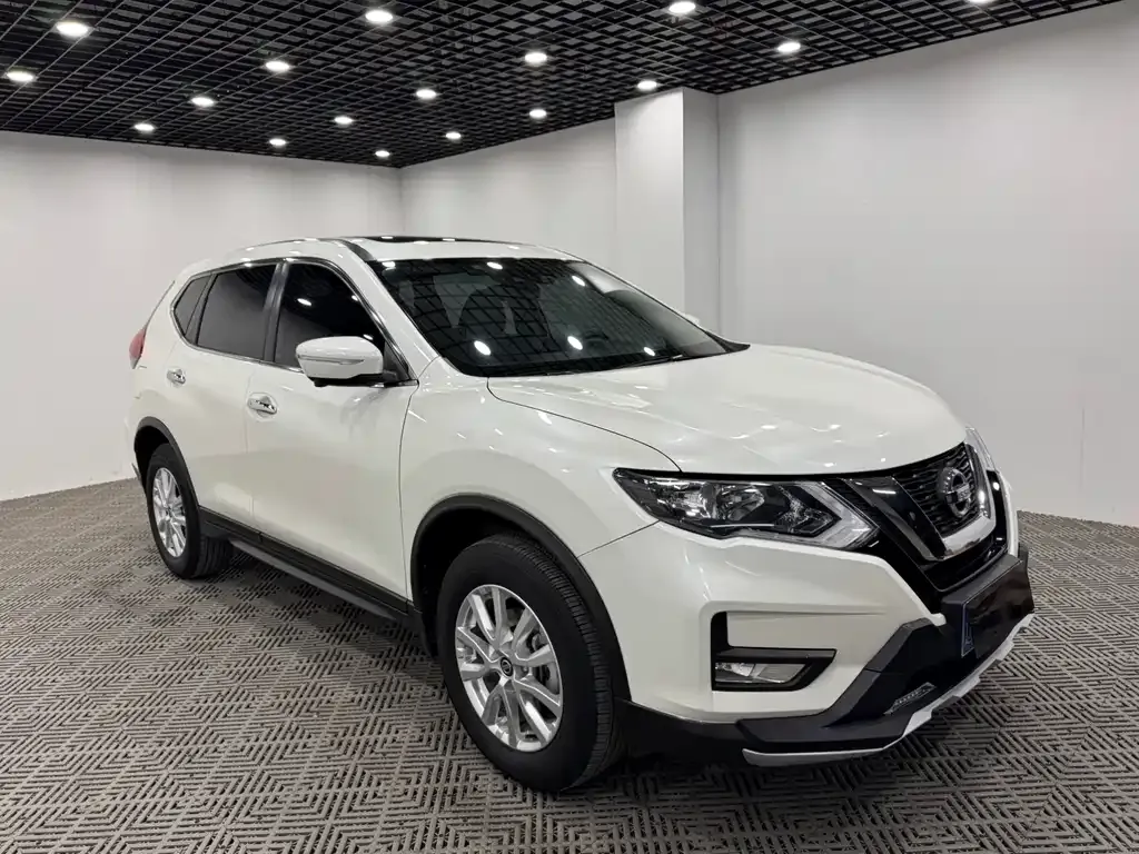Nissan X-Trail — фото 5