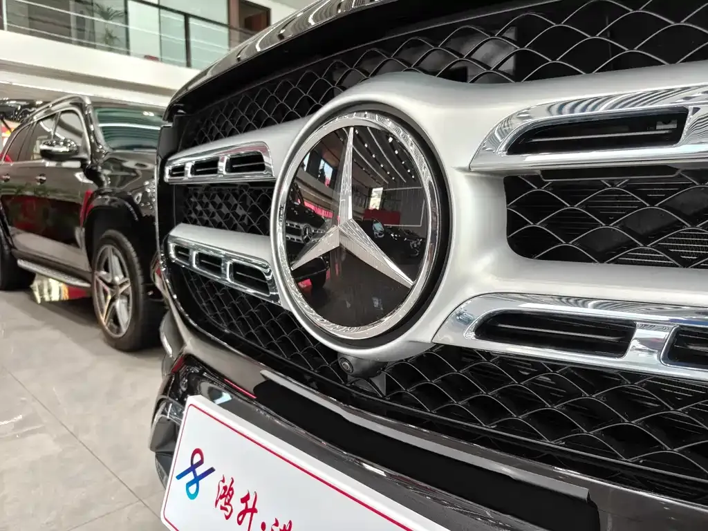 Mercedes-Benz GLS — фото 4