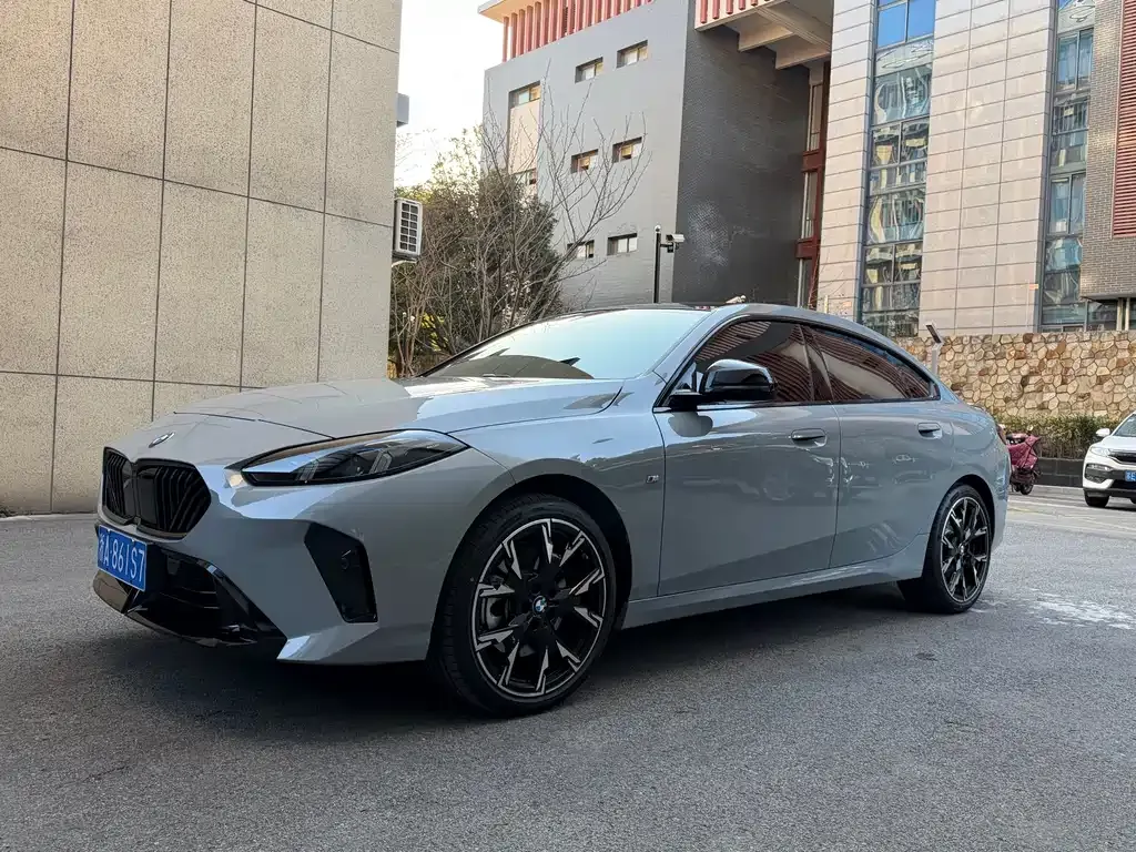 BMW 2 Series — фото 1