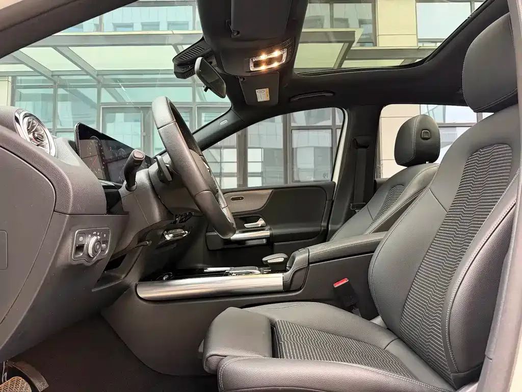 Mercedes-Benz B-Class — фото 10
