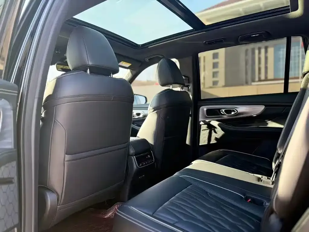 GAC Motor Trumpchi GS8 — фото 8