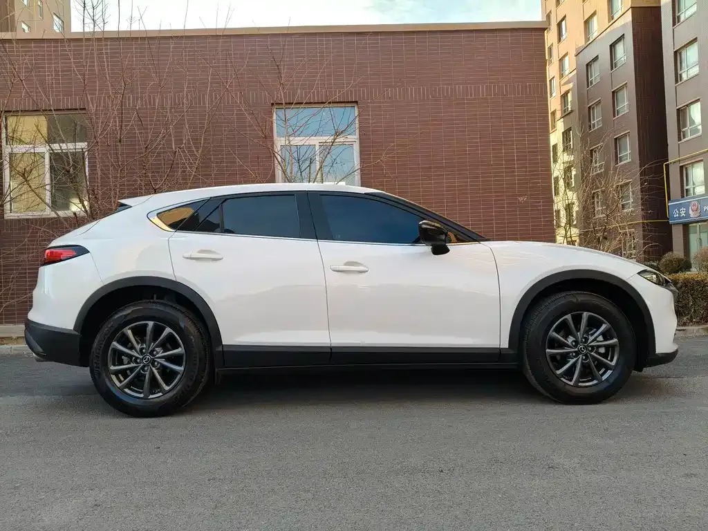Mazda CX-4 — фото 7
