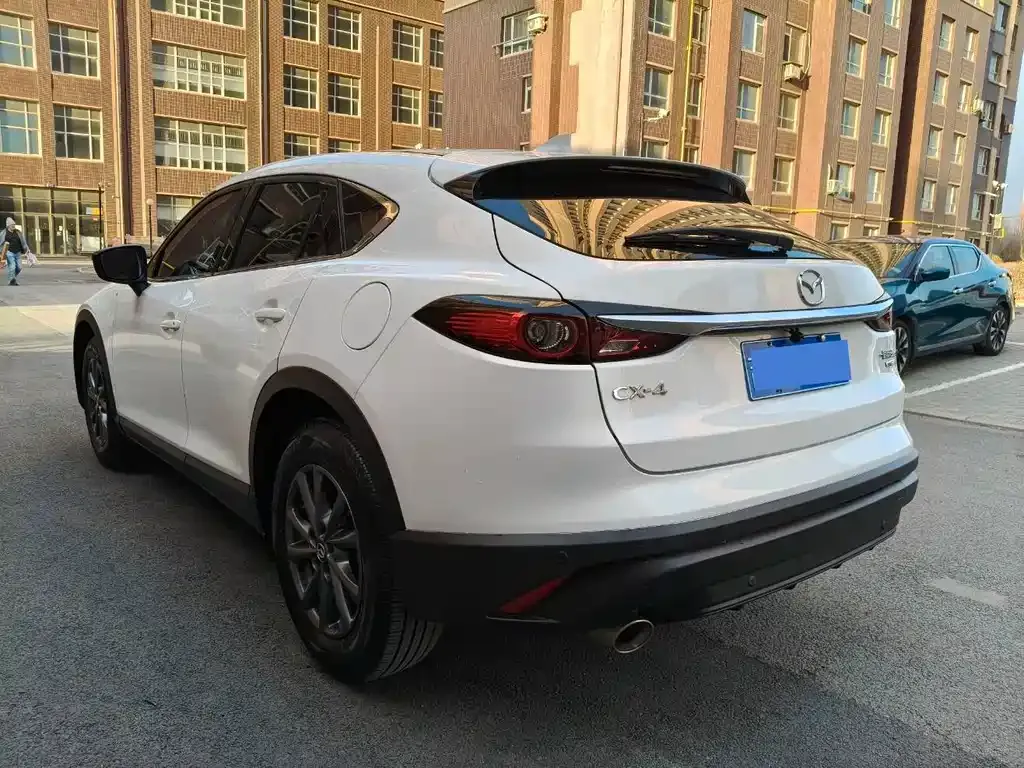 Mazda CX-4 — фото 8