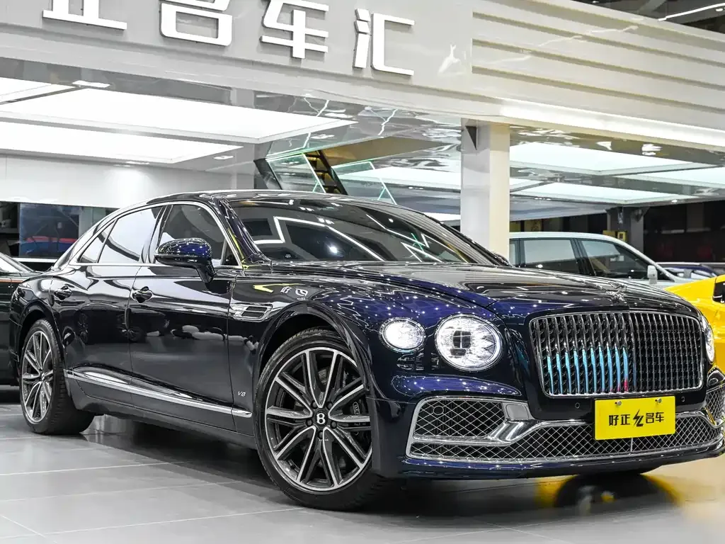 Bentley Flying Spur — фото 3