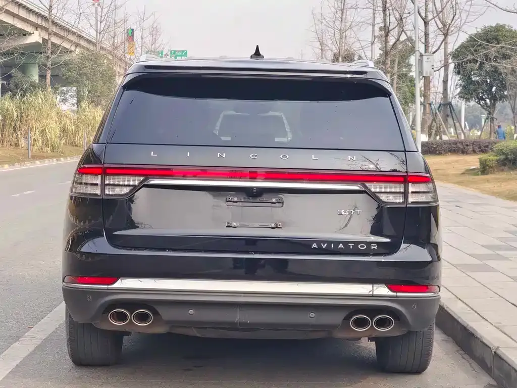 Lincoln Aviator — фото 2
