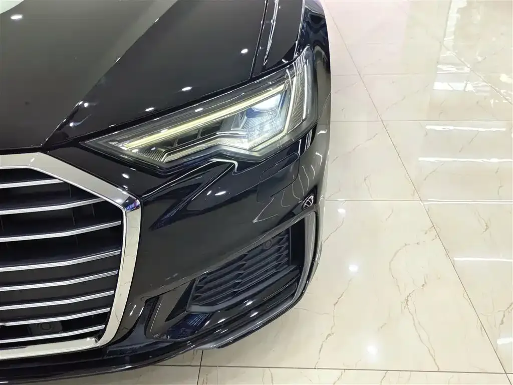 Audi A6L — фото 6