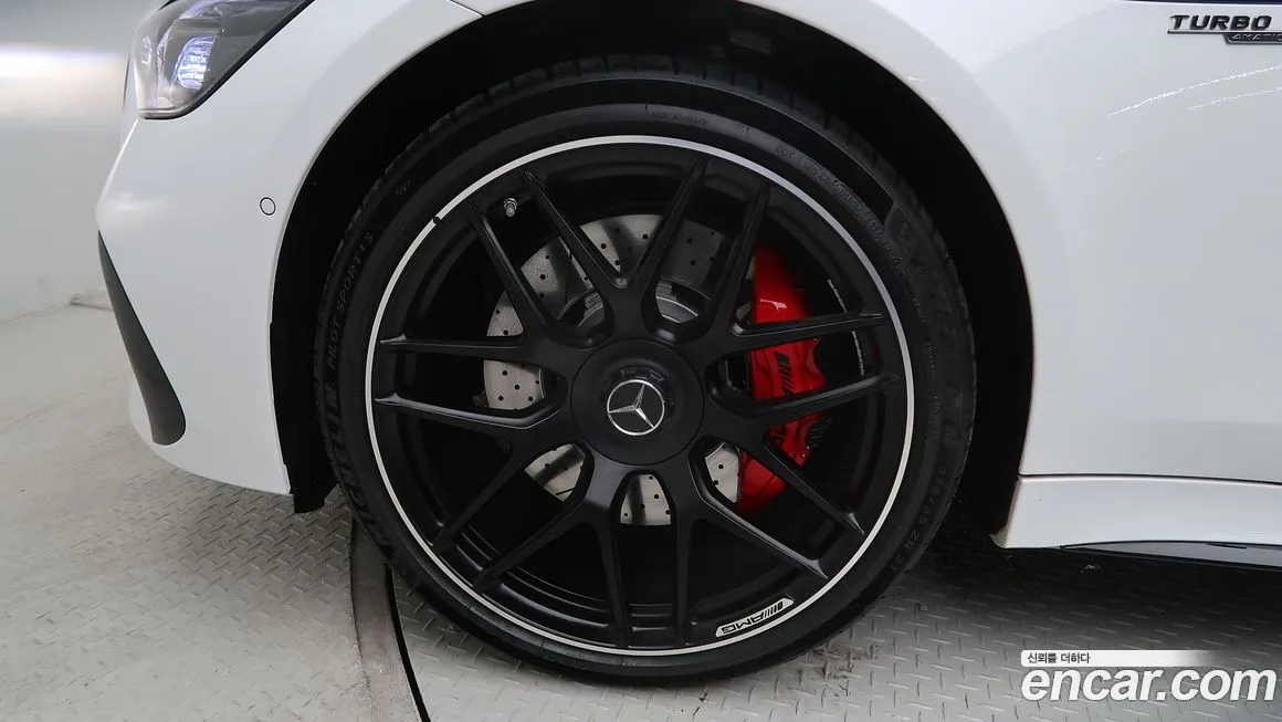Mercedes-Benz AMG GT — фото 6