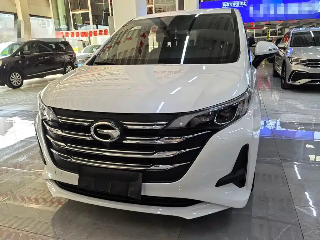 GAC Motor Trumpchi M6 — фото 10