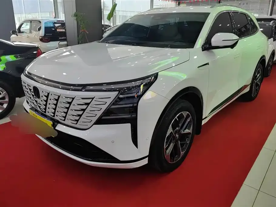 Changan CS75PLUS — фото 1