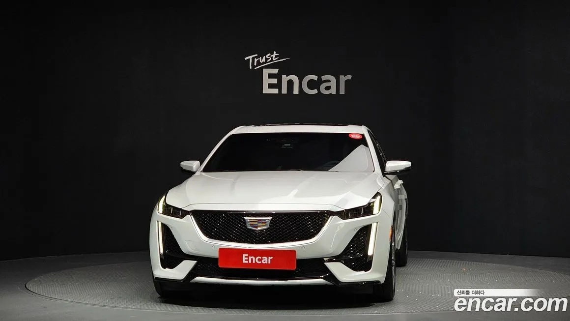 Cadillac CT5 — фото 2
