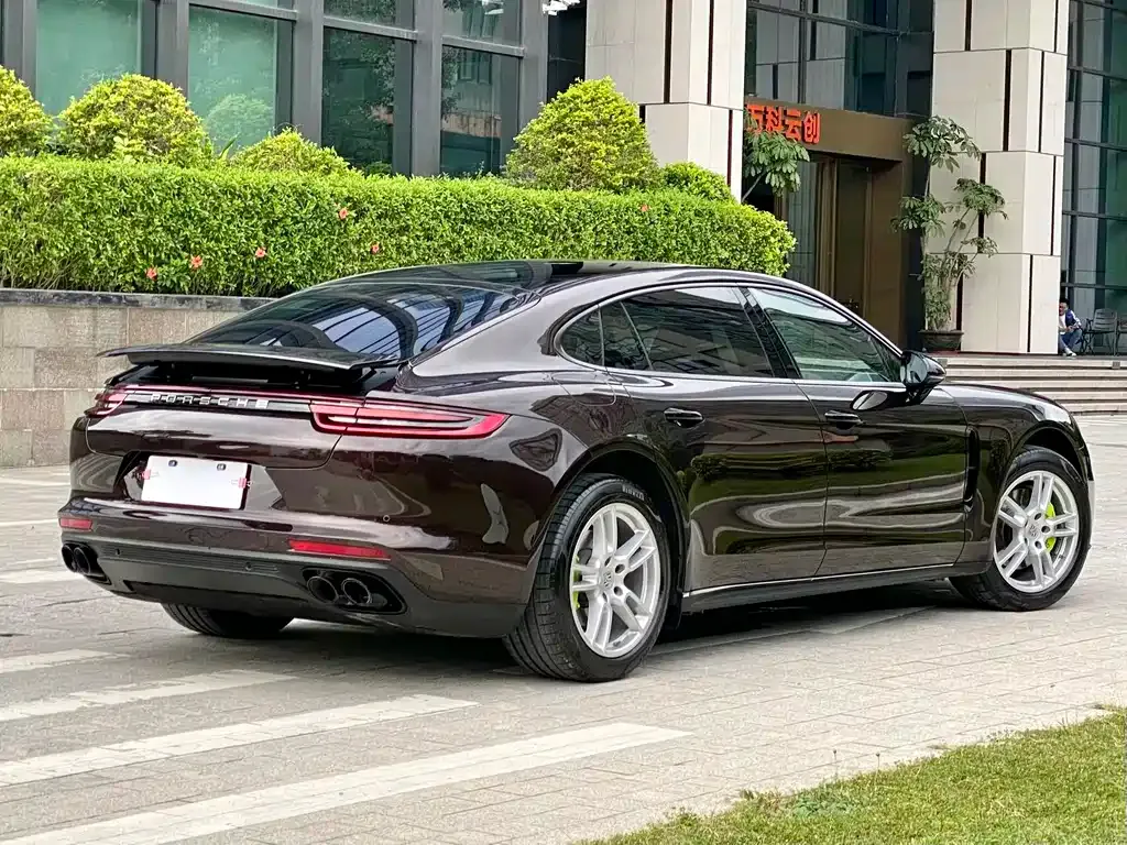 Porsche Panamera — фото 8